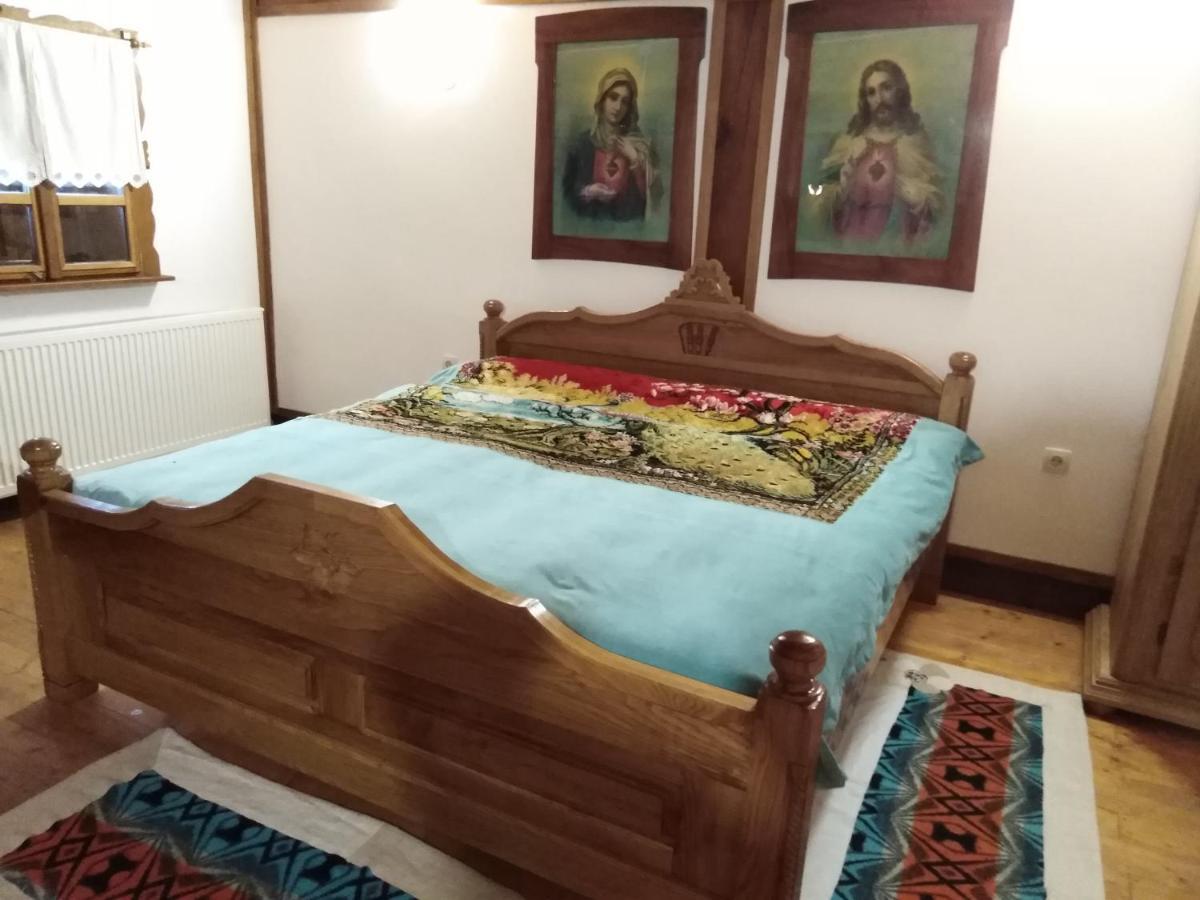 Umjetnicka Etno Kuca Luka Apartment Podravske Sesvete Bagian luar foto