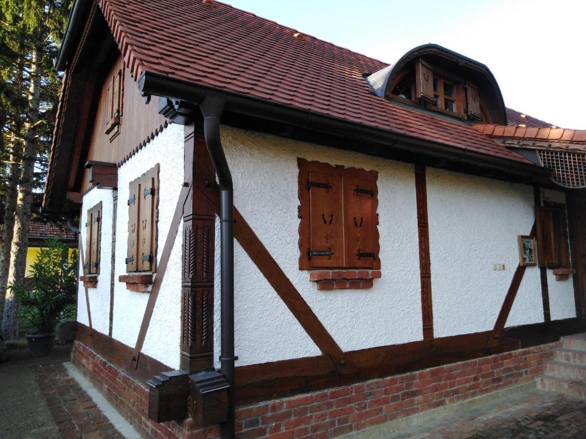 Umjetnicka Etno Kuca Luka Apartment Podravske Sesvete Bagian luar foto